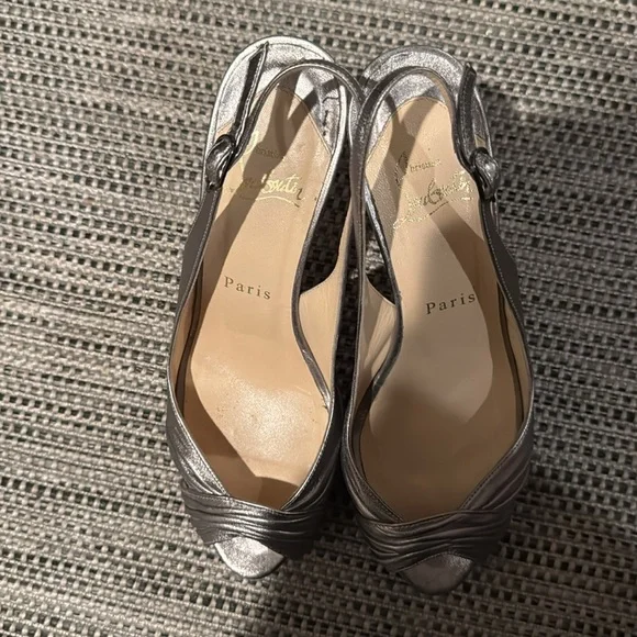 Christian Louboutin metallic slingback open toe platform heel sandal - Picture 5 of 9